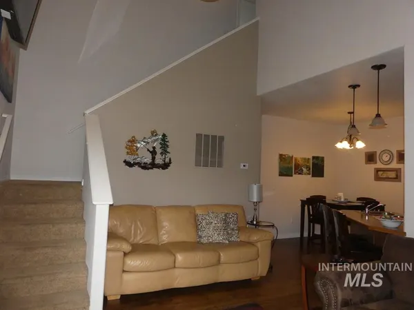 $379,900 | 24 Mangum Circle, Unit 1 1, Donnelly, ID 83615
