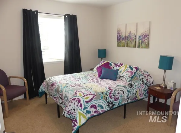 $379,900 | 24 Mangum Circle, Unit 1 1, Donnelly, ID 83615
