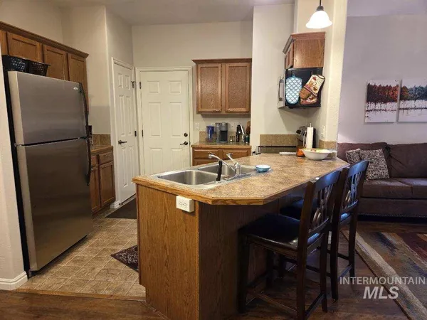 $379,900 | 24 Mangum Circle, Unit 1 1, Donnelly, ID 83615