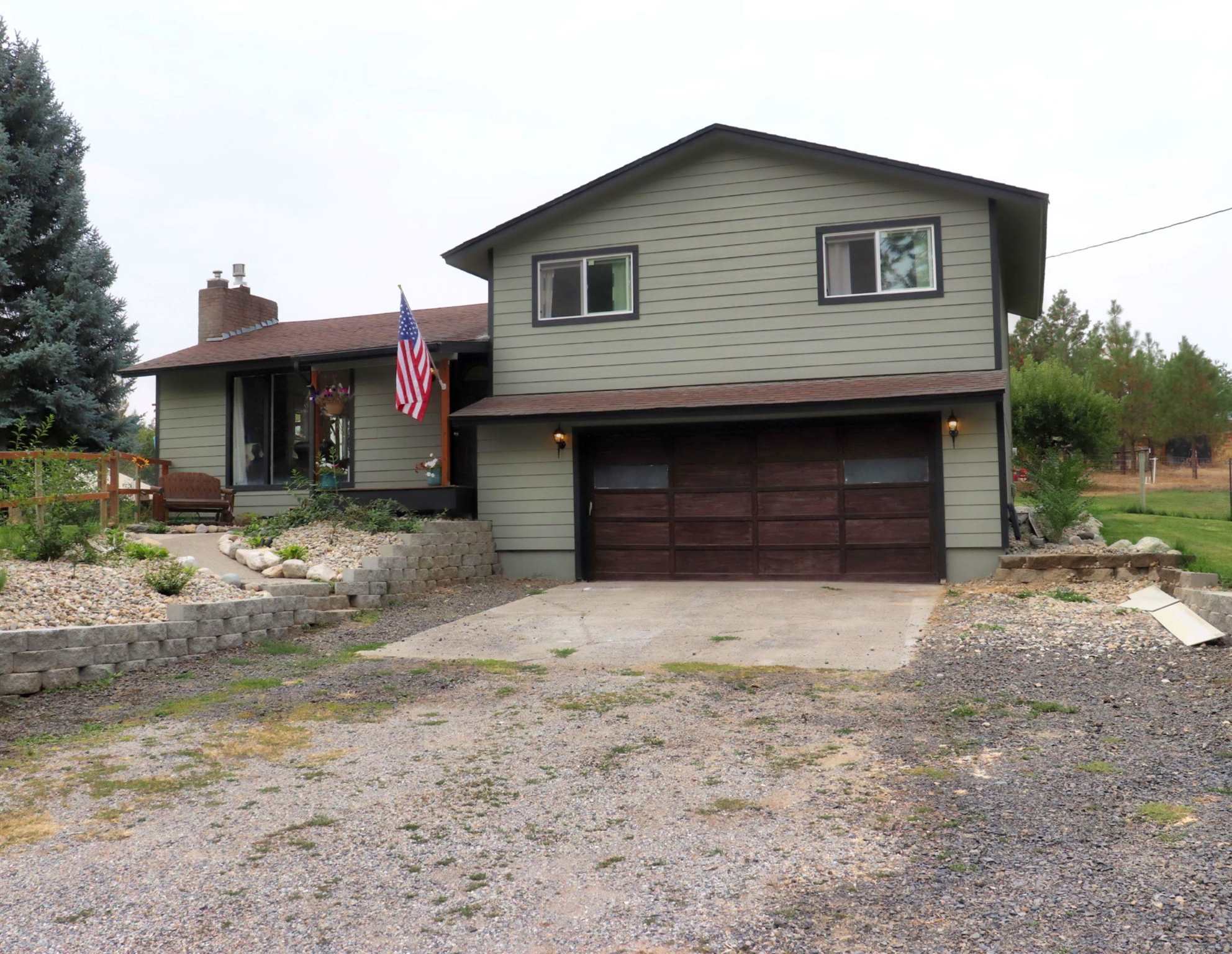 18425 North Division Road Colbert, WA 99005 - Photo 2 of 29