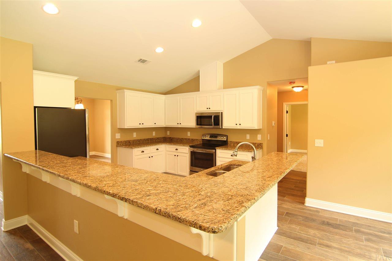 5687 Heatherton Road Milton, FL 32570 - Photo 11 of 40 Gallery Image 11
