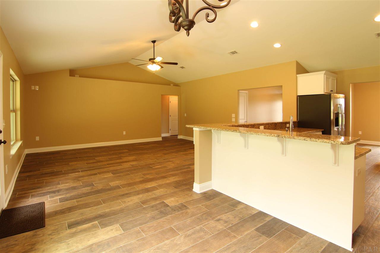 5687 Heatherton Road Milton, FL 32570 - Photo 10 of 40 Gallery Image 10