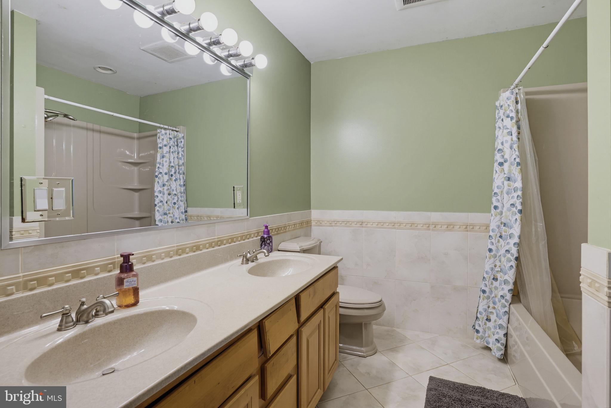 1161 Steamboat Road Shady Side, MD 20764 - Photo 22 of 37 Upper level full bath