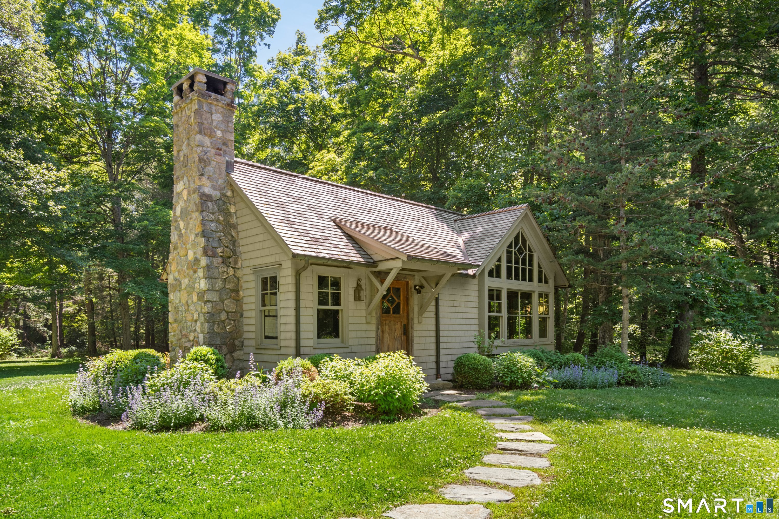 286 Lyons Plain Road Weston, CT 06883 - Photo 2 of 24