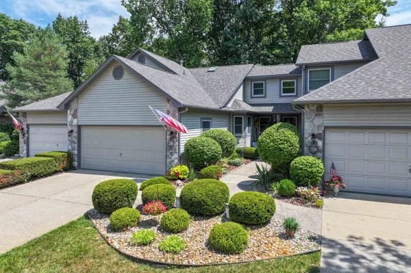 $295,000 | 2338 Golden Pond, Fenton, MI 48430