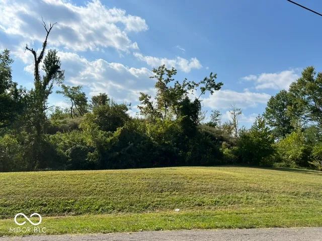 $100,000 | 7610 Walnut Drive, Indianapolis, IN 46268