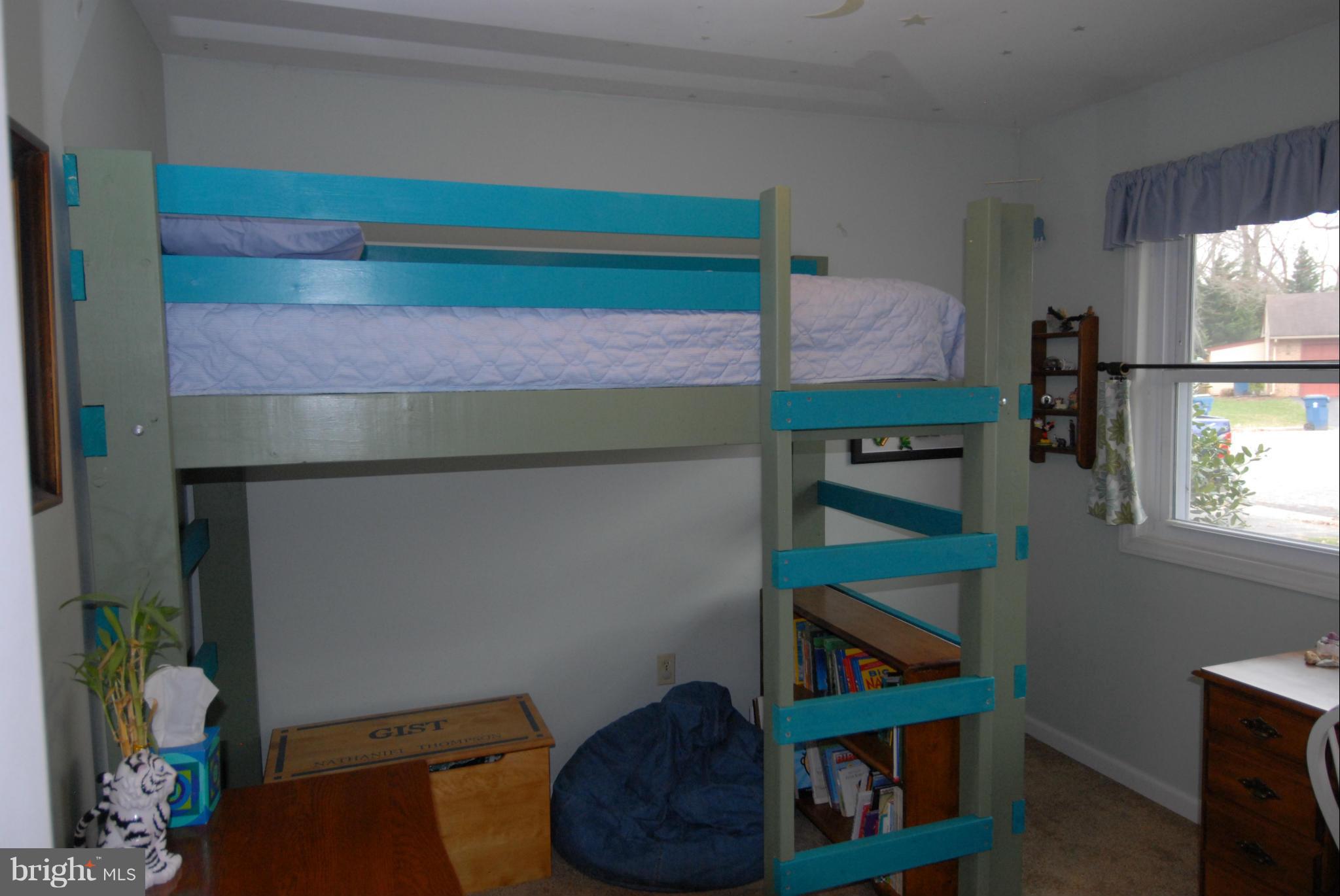 47 Thrush Road Sterling, VA 20164 - Photo 15 of 26 Bedroom
