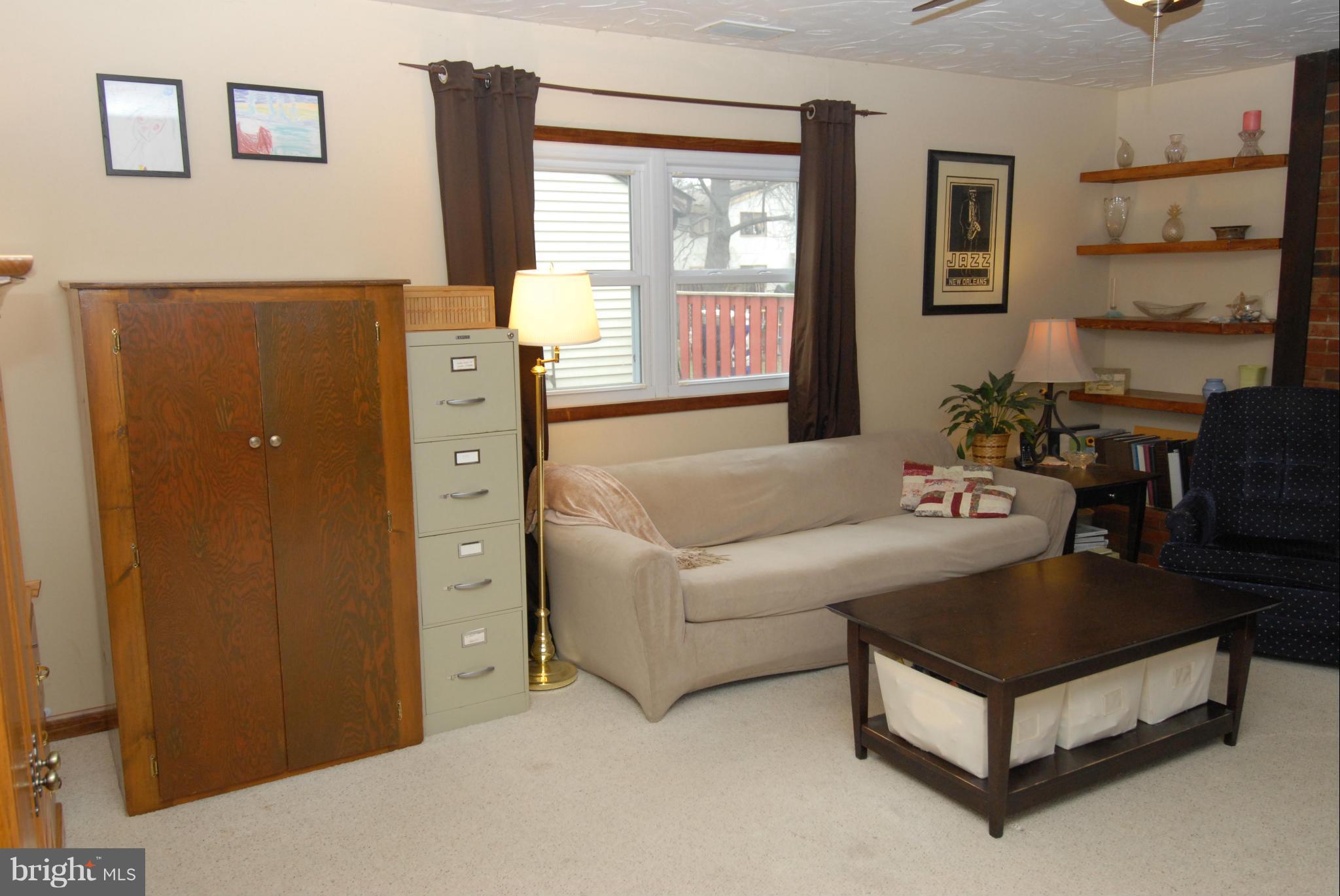 47 Thrush Road Sterling, VA 20164 - Photo 3 of 26 Family Room