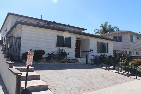 $3,900 | 985 West 9th Street, San Pedro, CA 90731