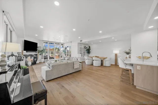 $3,199,000 | 141 Orange Avenue, Unit 202, Coronado, CA 92118