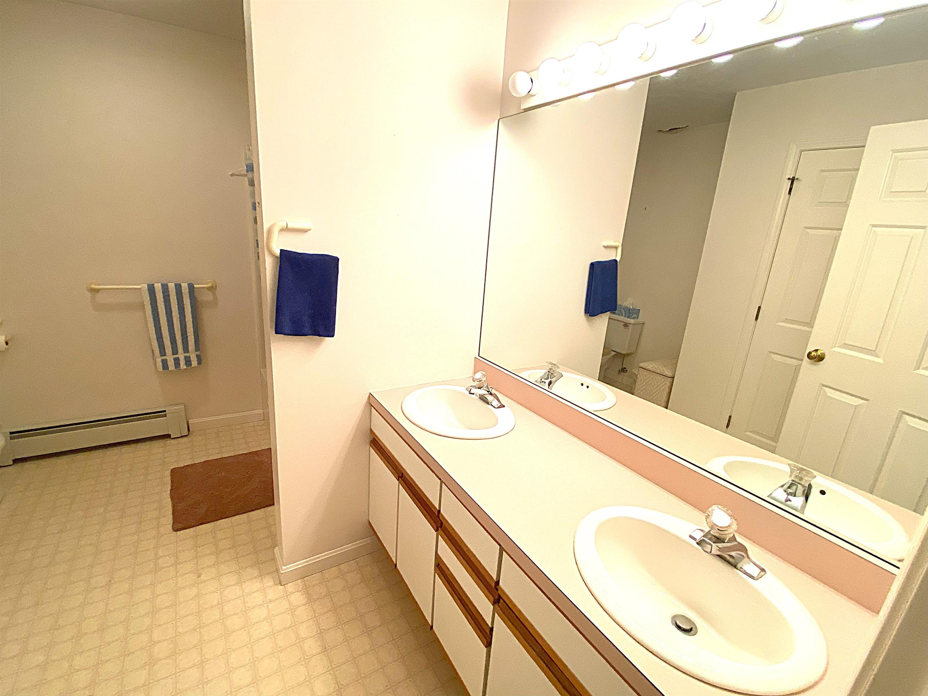 523 Porters Point Road, Unit 6 Colchester, VT 05446 - Photo 8 of 24 Gallery Image 8