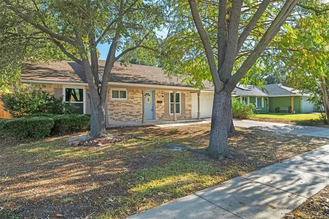 $269,000 | 458 Woodmere Drive, Garland, TX 75043