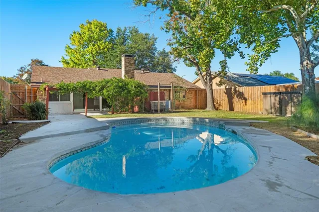 $269,000 | 458 Woodmere Drive, Garland, TX 75043