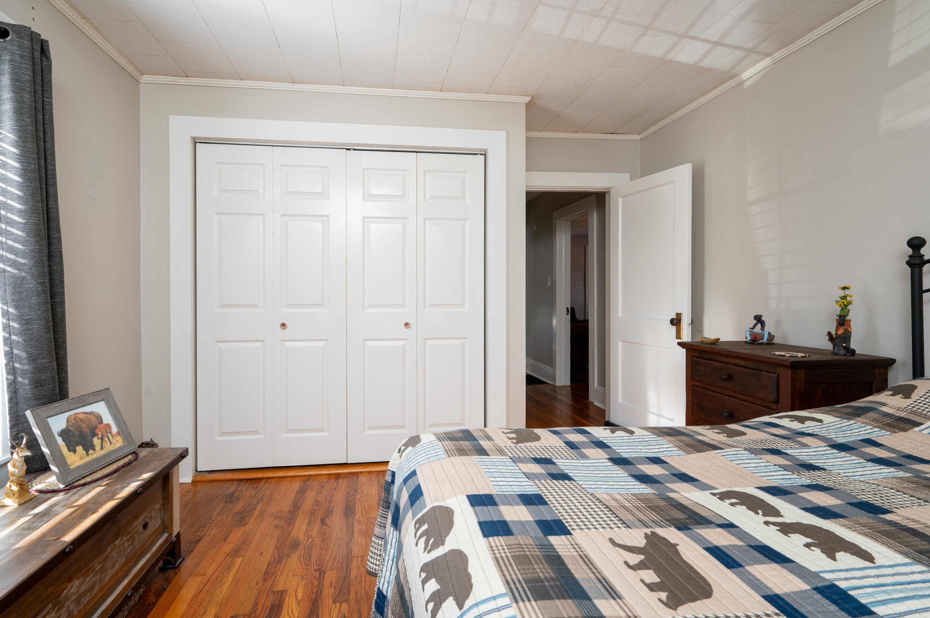 1724 Field Road Elizabethton, TN 37643 - Photo 15 of 31 Bedroom 1