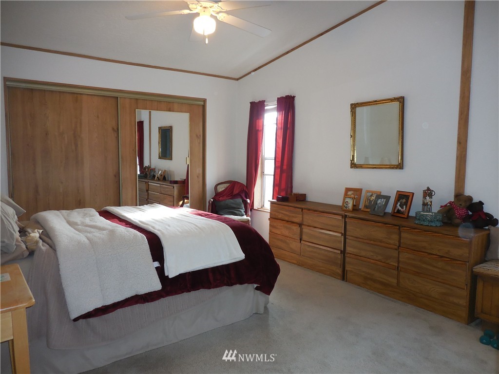 415 Lakeview Road, Unit K21 Lynnwood, WA 98087 - Photo 10 of 18