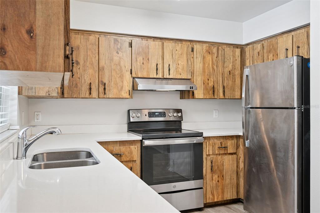 111 Borada Road Sanford, FL 32773 - Photo 7 of 32