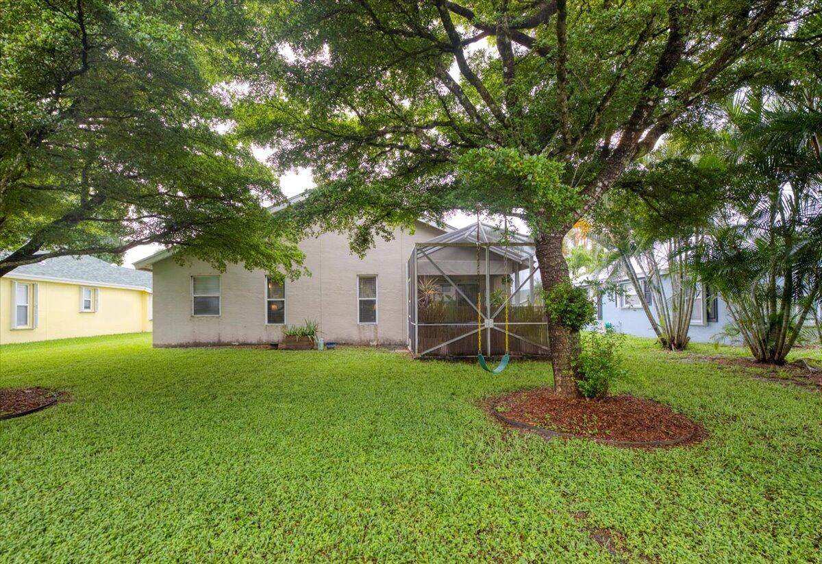 2815 Southwest Regal Terrace Stuart, FL 34997 - Photo 34 of 55 09-Image7