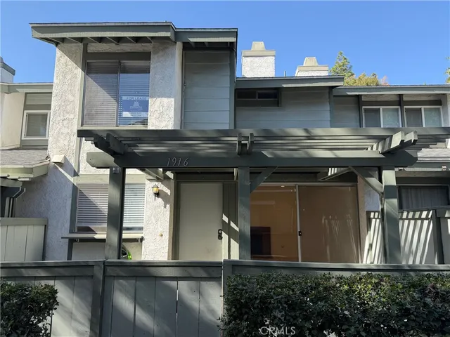 $2,650 | 1916 East 5th Street, Ontario, CA 91764