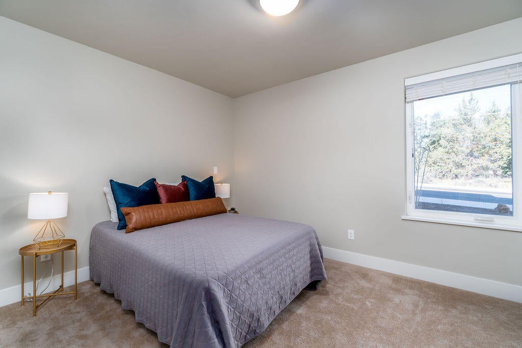 61570 Southwest Blakely Road Bend, OR 97702 - Photo 17 of 35 RileyVisuals-4