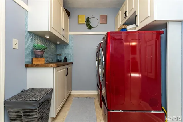 $385,000 | 5825 Redbud Lane, Edwardsville, IL 62025