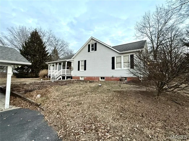 $385,000 | 5825 Redbud Lane, Edwardsville, IL 62025