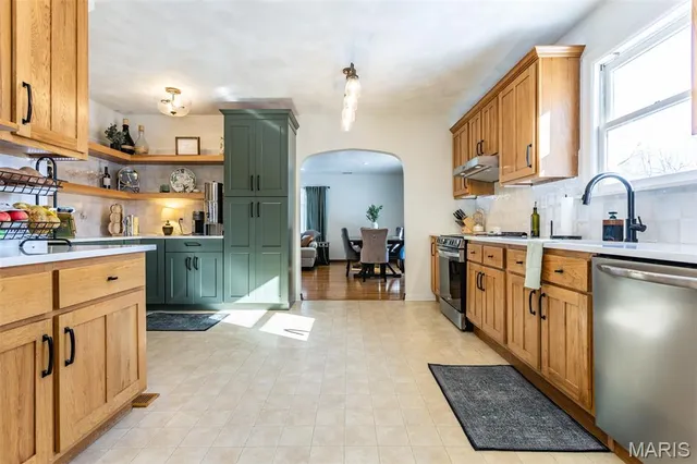 $385,000 | 5825 Redbud Lane, Edwardsville, IL 62025