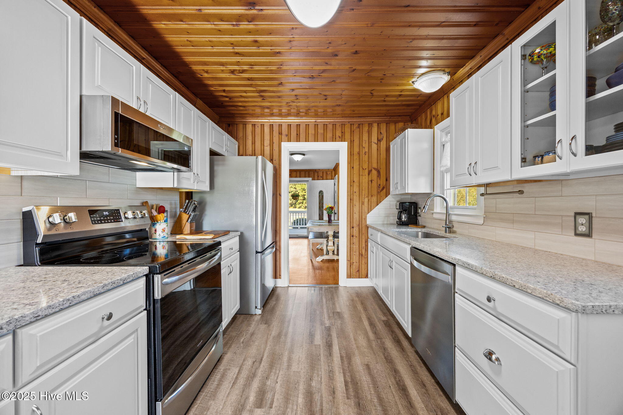 1131 Post Road Bath, NC 27808 - Photo 19 of 53 1131 kitchen 6