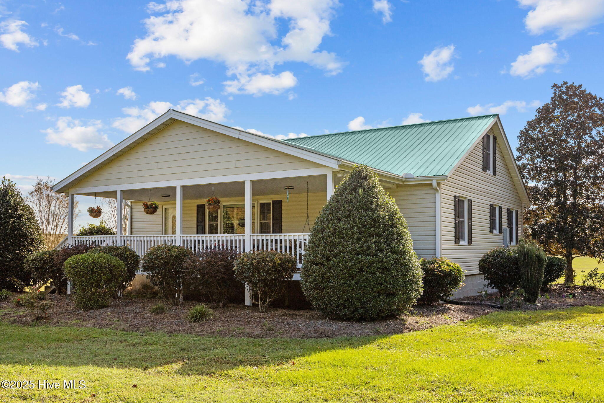 1131 Post Road Bath, NC 27808 - Photo 4 of 53 1131 front side 2