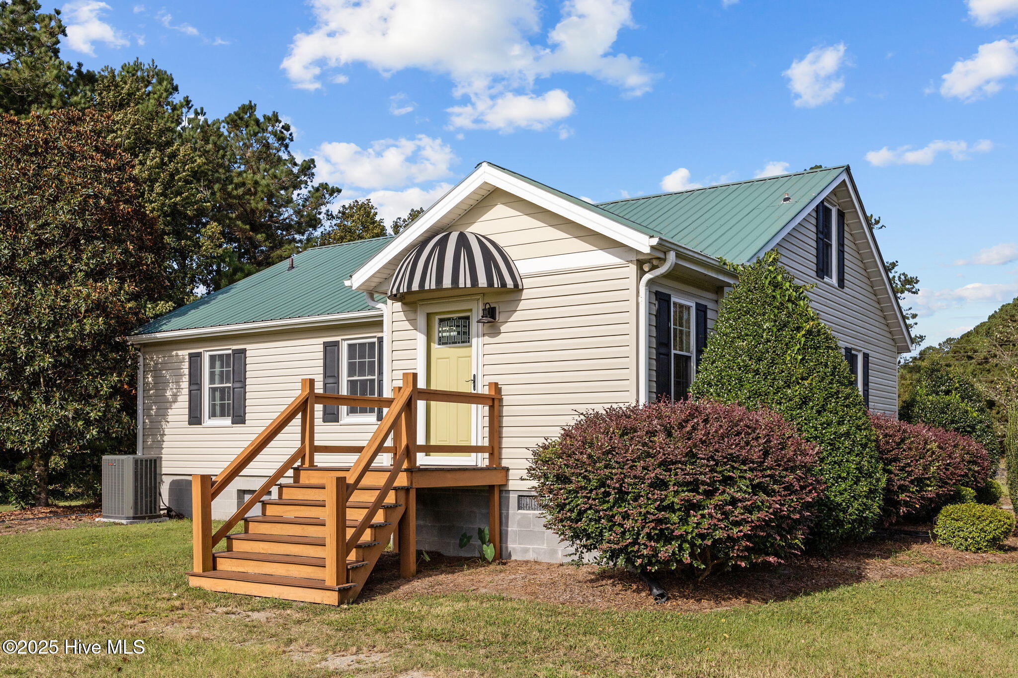 1131 Post Road Bath, NC 27808 - Photo 43 of 53 1131 back entrance