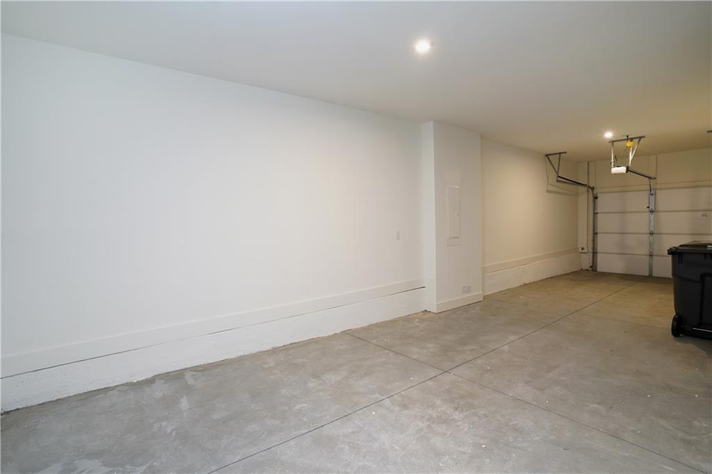 154 Chestnut Circle, Unit 80 Atlanta, GA 30342 - Photo 21 of 31 a view of empty room