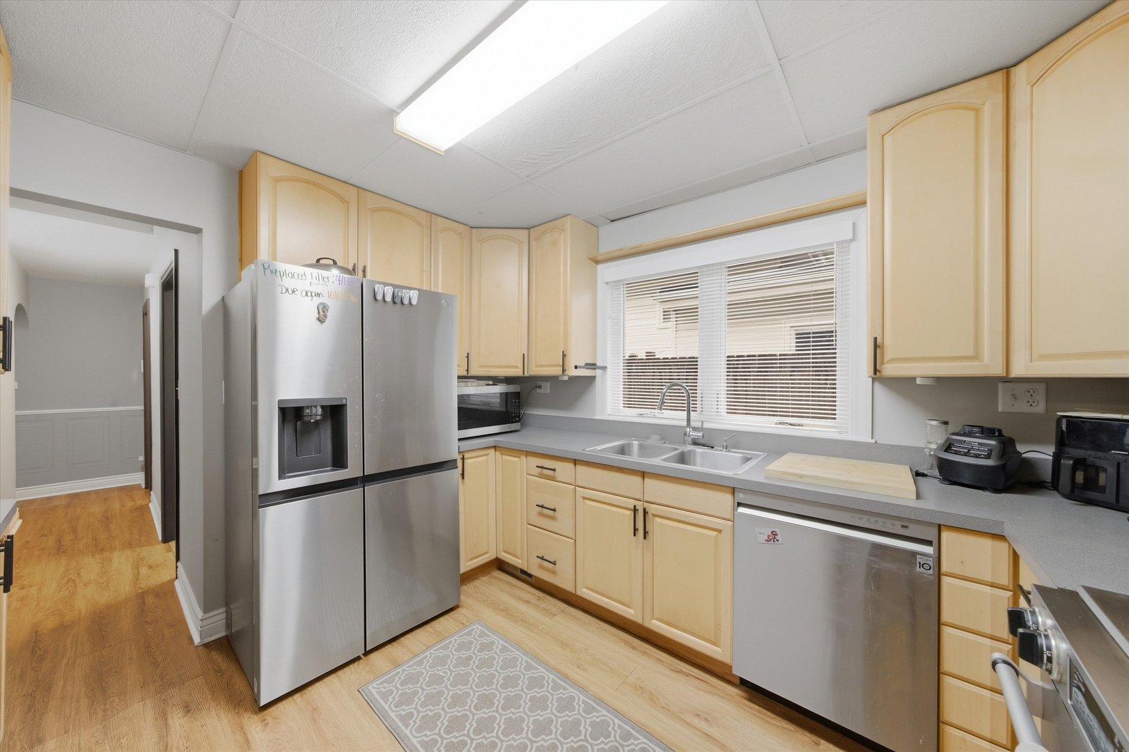 2250 Corona Road Waukegan, IL 60087 - Photo 4 of 39 Gallery Image 4
