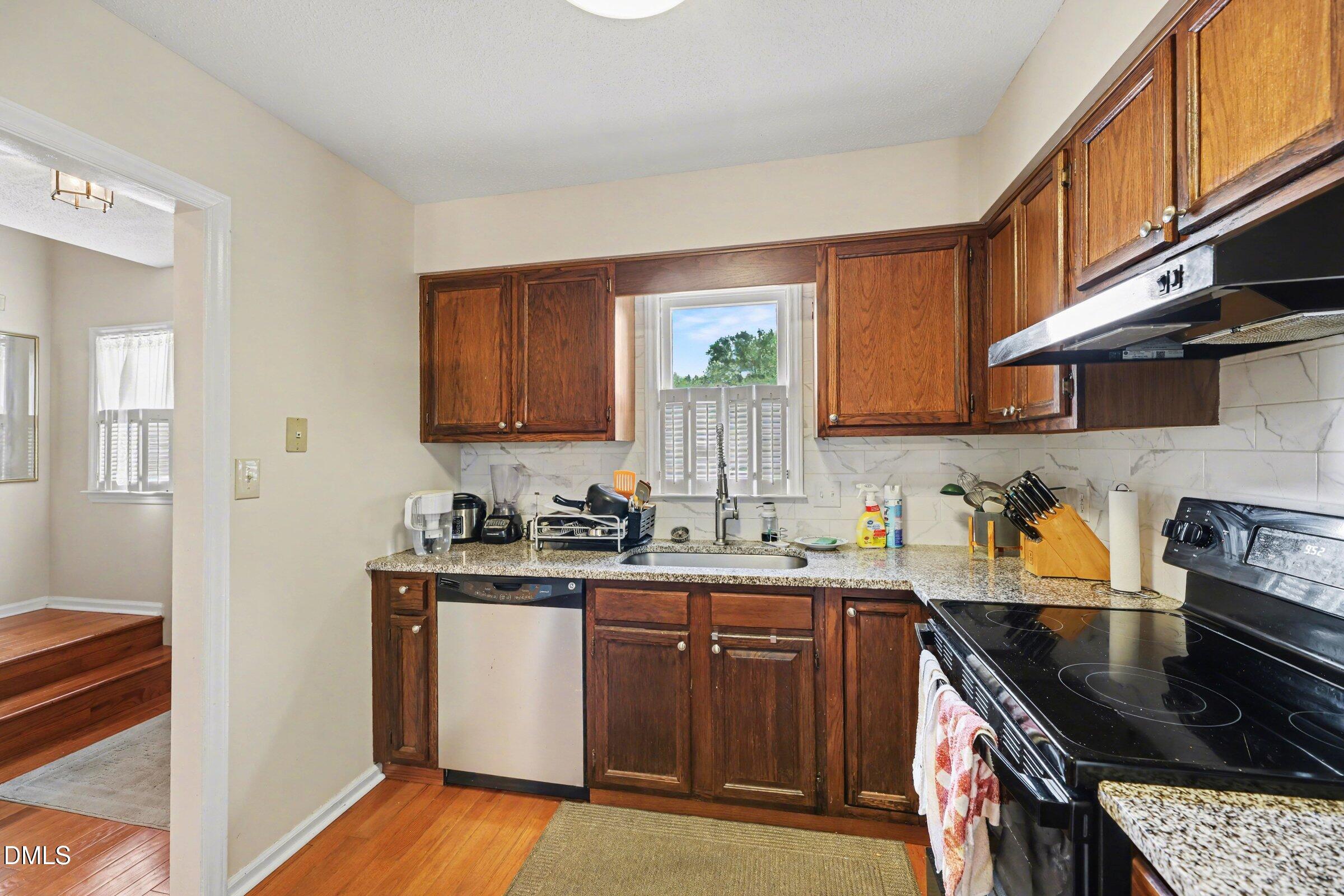 4134 Kaplan Drive Raleigh, NC 27606 - Photo 14 of 27