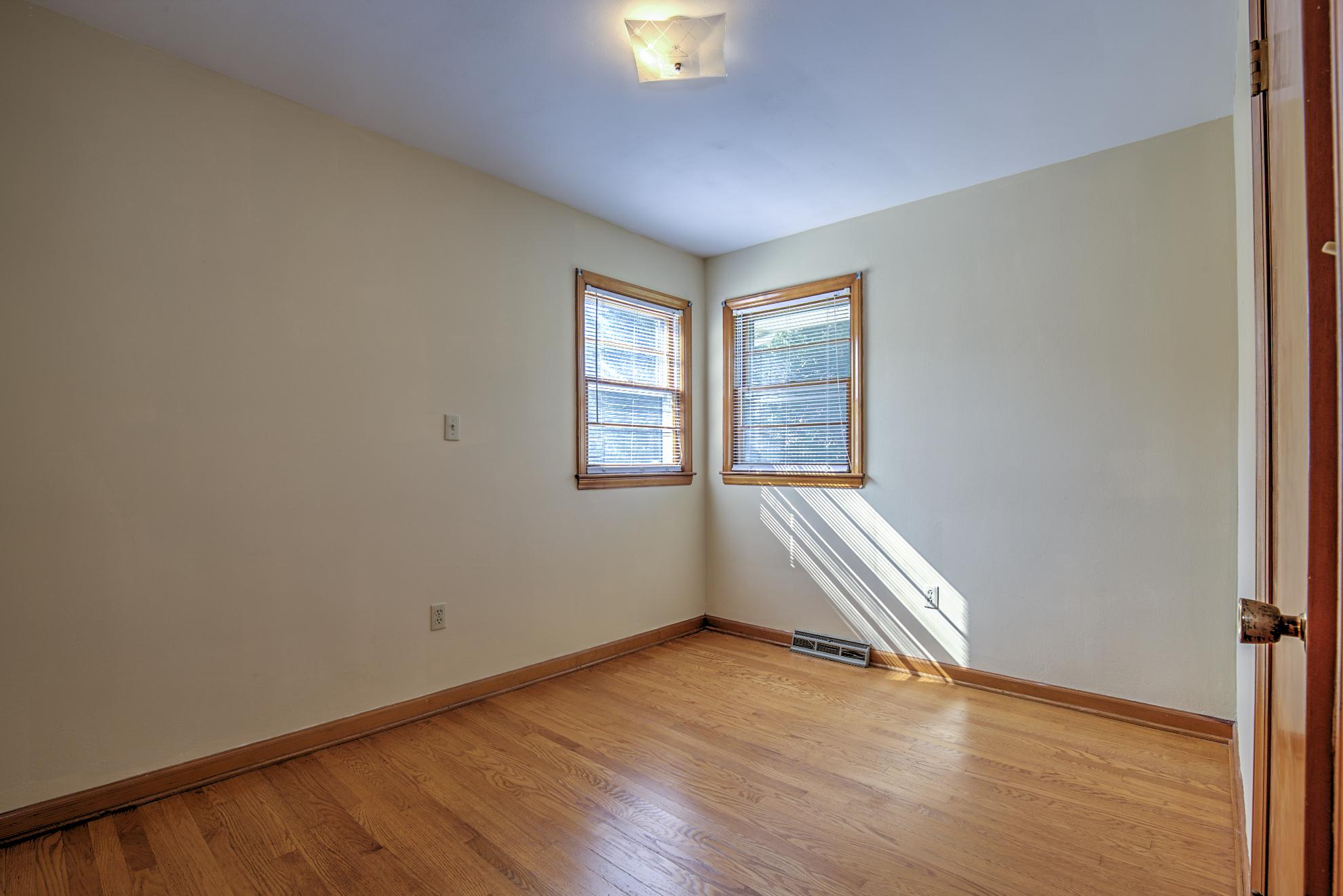 3625 New Spring Branch Road Southeast Roanoke, VA 24014 - Photo 13 of 26 Bedroom 3