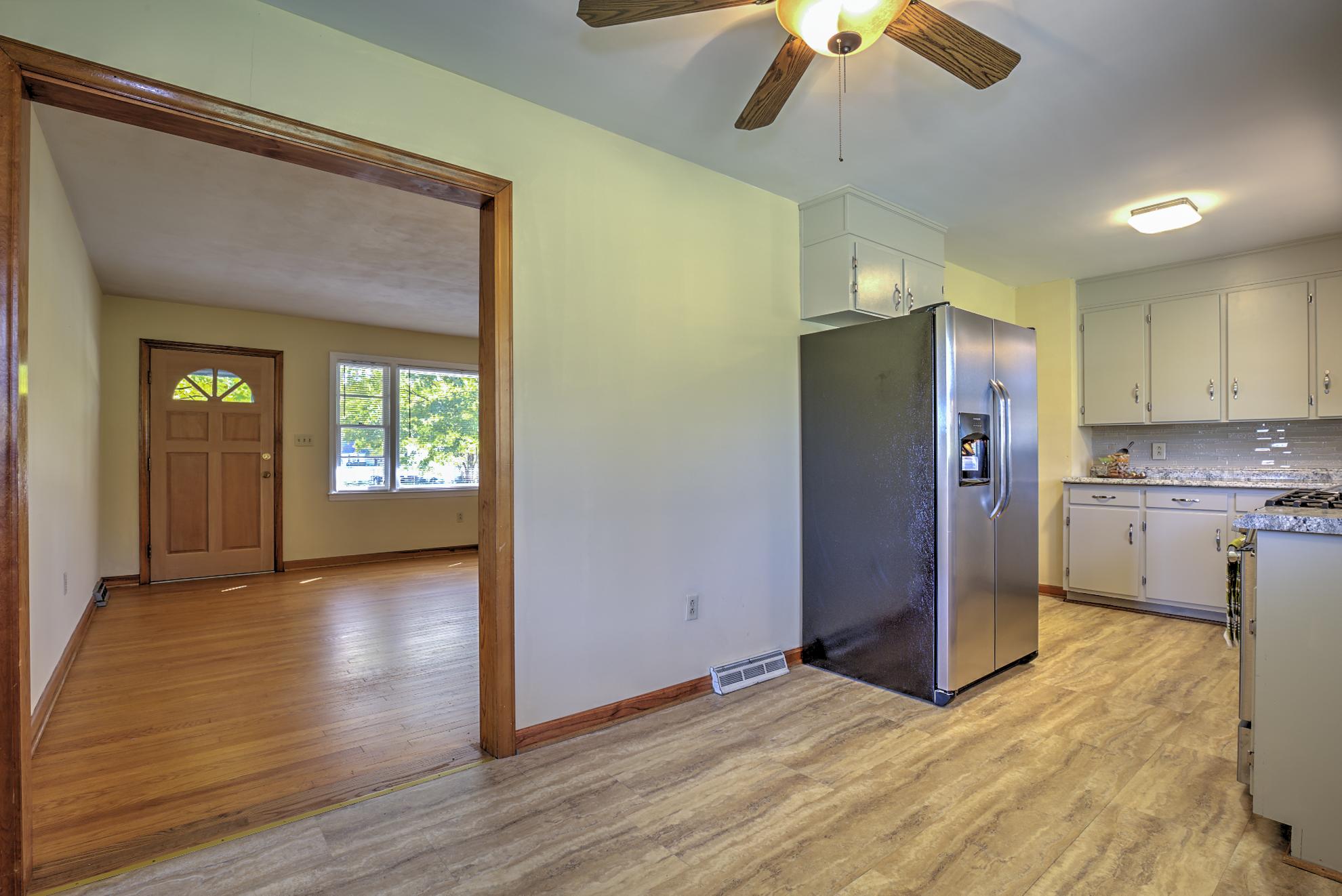 3625 New Spring Branch Road Southeast Roanoke, VA 24014 - Photo 5 of 26 Dining:Kitchen