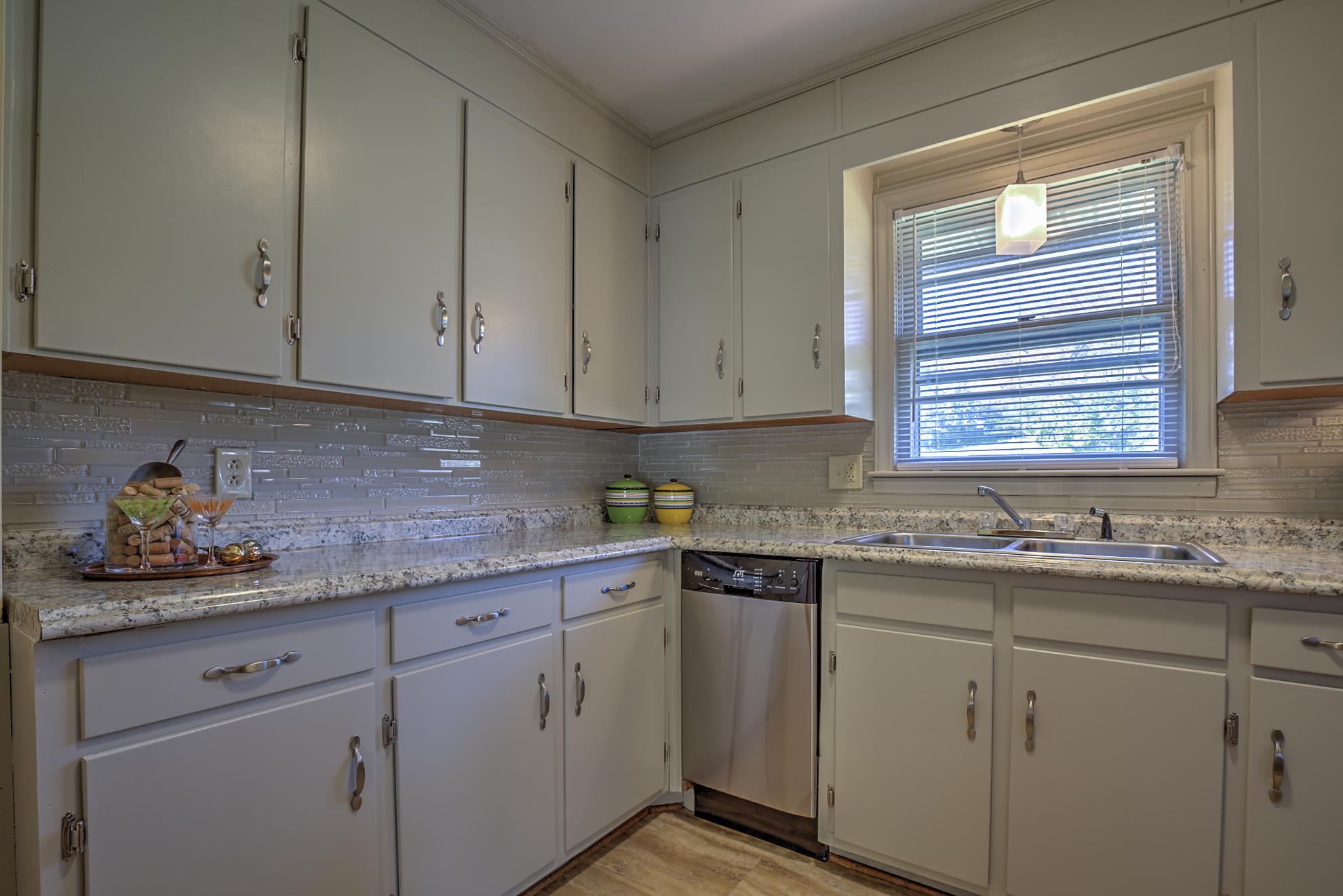 3625 New Spring Branch Road Southeast Roanoke, VA 24014 - Photo 6 of 26 Kitchen Sink