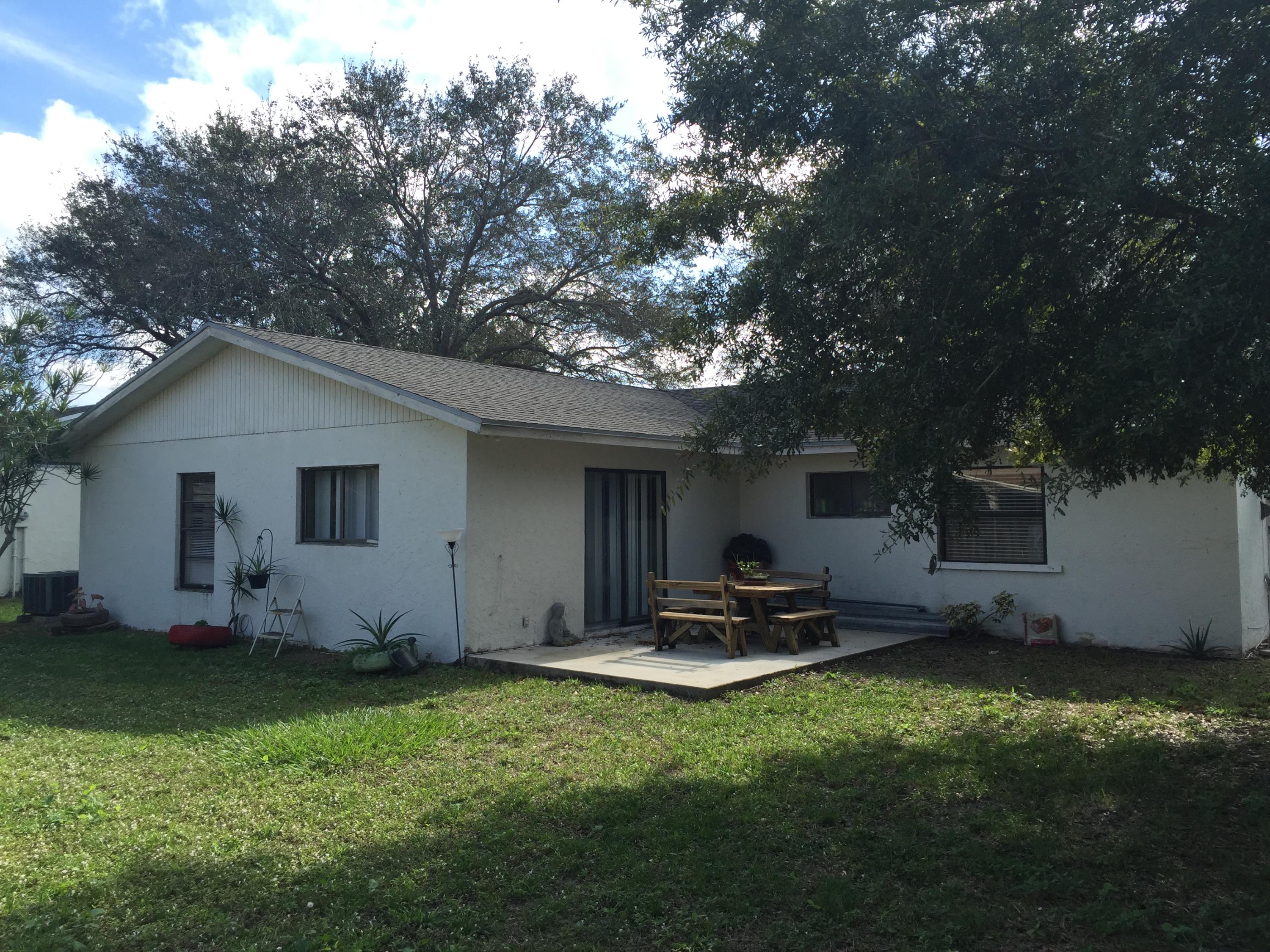 9529 Saddlebrook Drive Boca Raton, FL 33496 - Photo 11 of 12 Backyard