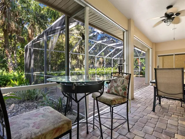 $525,000 | 2941 Sandringham Place, Sarasota, FL 34235