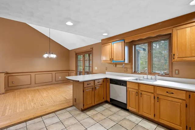 $650,000 | 9 Mill Street, North Reading, MA 01864