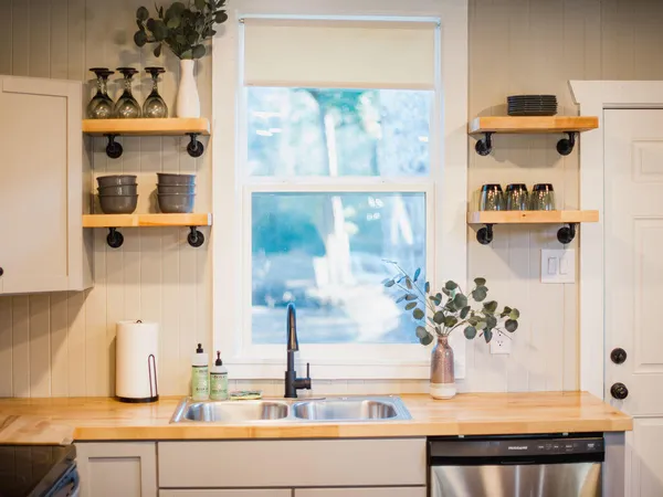 $3,000 | 3480 Johan Boulevard, Johns Island, SC 29455