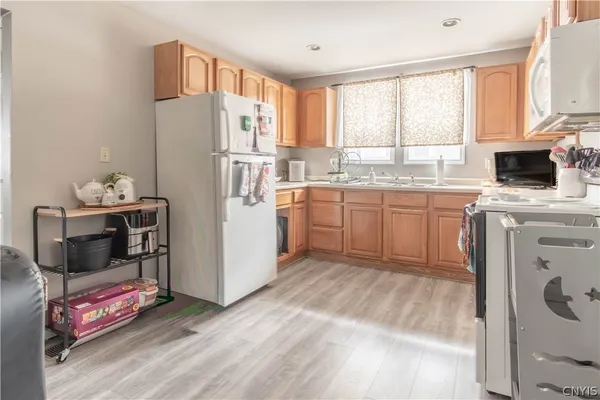 $199,900 | 206 South Hamilton Street, Unit 2, Watertown, NY 13601