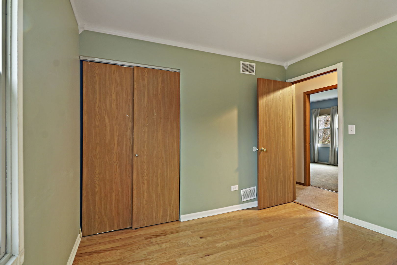 811 North Beck Road Lindenhurst, IL 60046 - Photo 14 of 20