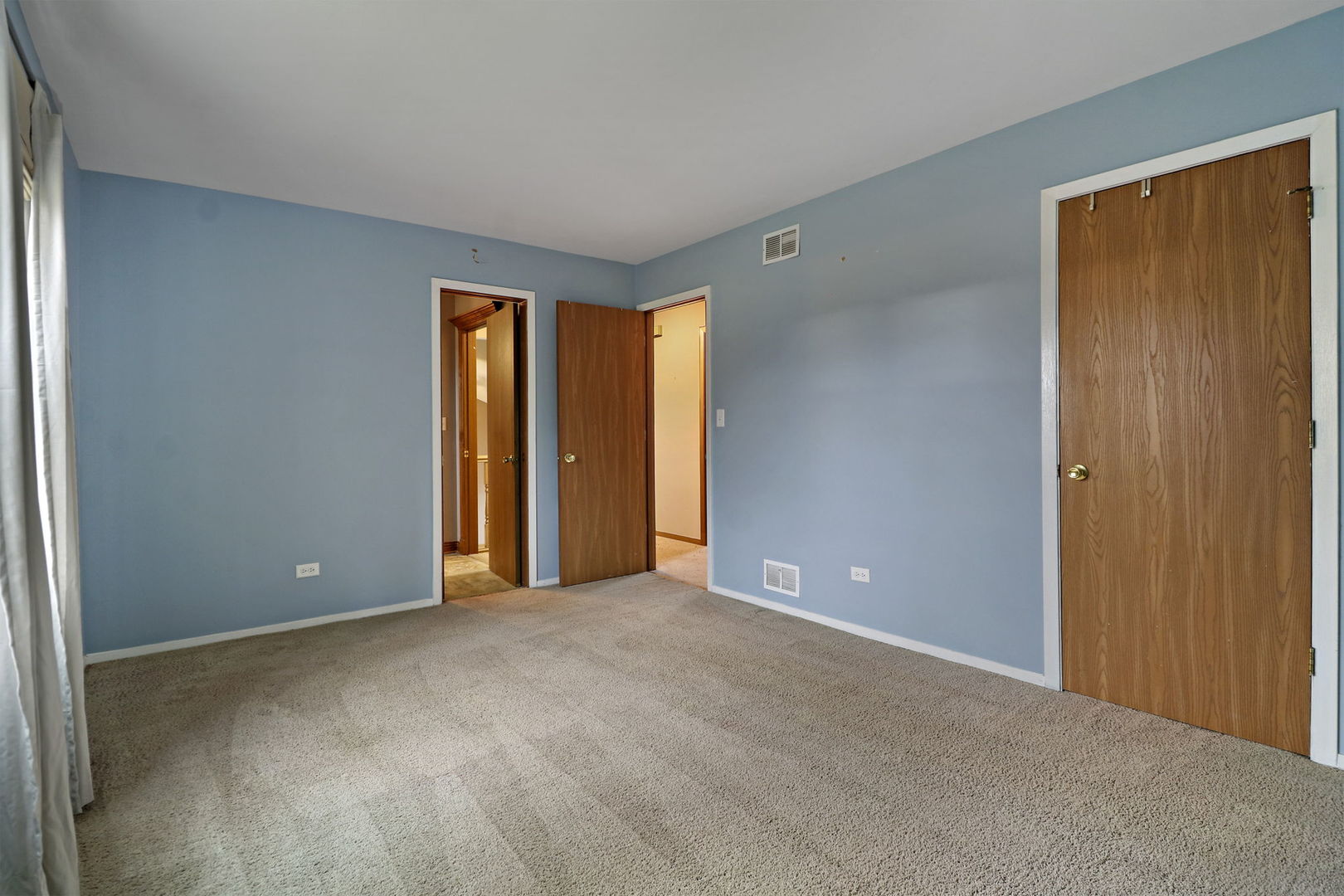 811 North Beck Road Lindenhurst, IL 60046 - Photo 10 of 20