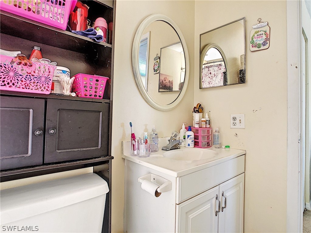 8093 Country Road, Unit 206 Fort Myers, FL 33919 - Photo 6 of 20 Gallery Image 6