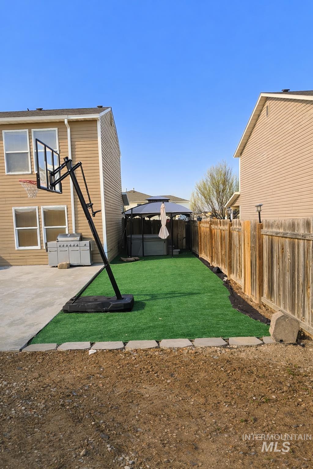 14057 Santa Cruz Street Caldwell, ID 83607 - Photo 24 of 26 View of fenced backyard