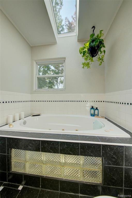 6161 Gordon Road Waterford, MI 48327 - Photo 17 of 53