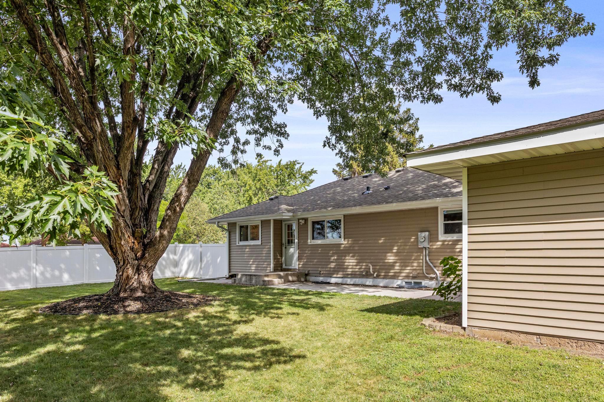8947 Terrace Road Northeast Blaine, MN 55434 - Photo 24 of 44 Gallery Image 24