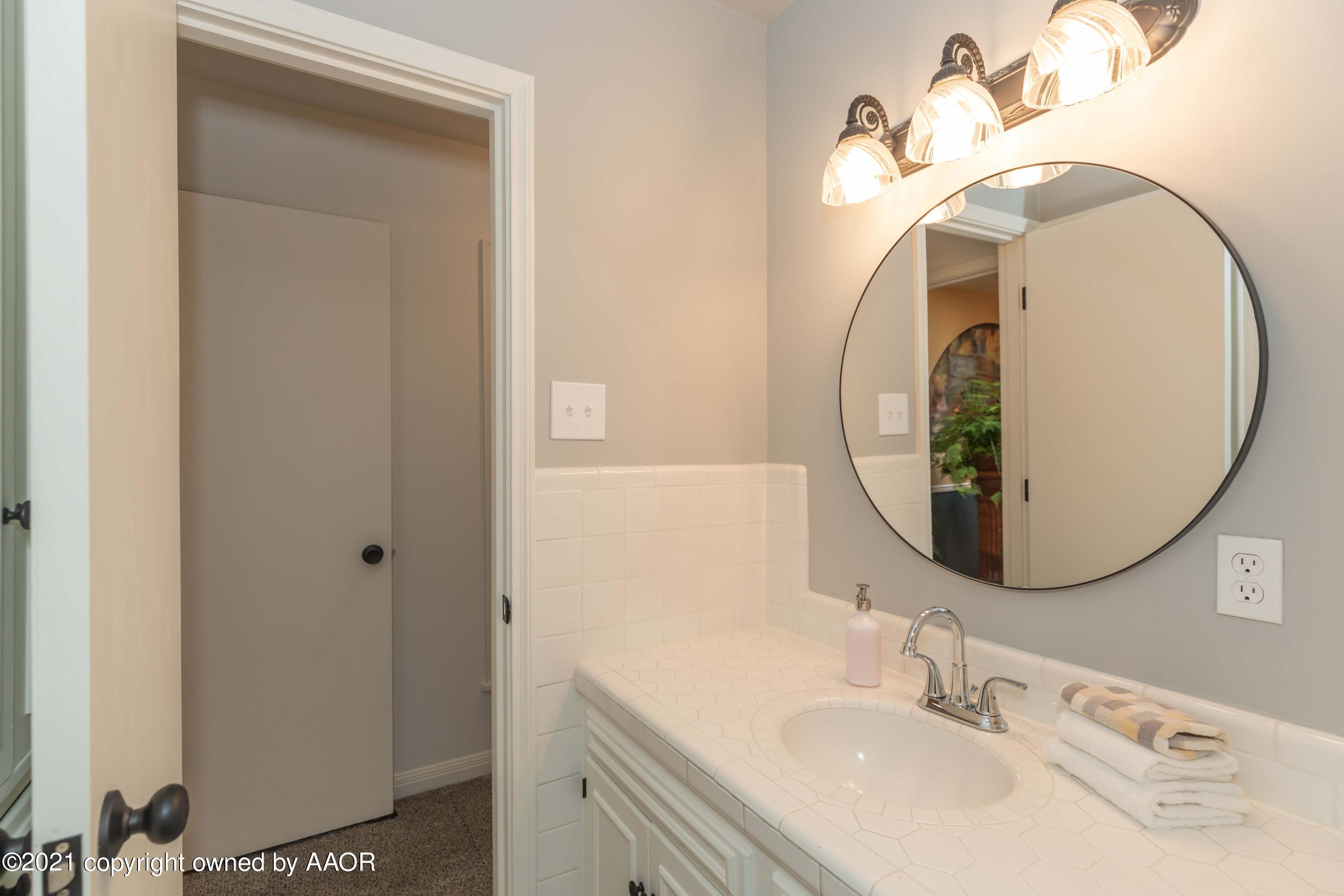 5313 Alvarado Road Amarillo, TX 79106 - Photo 23 of 33 BATHROOM 2