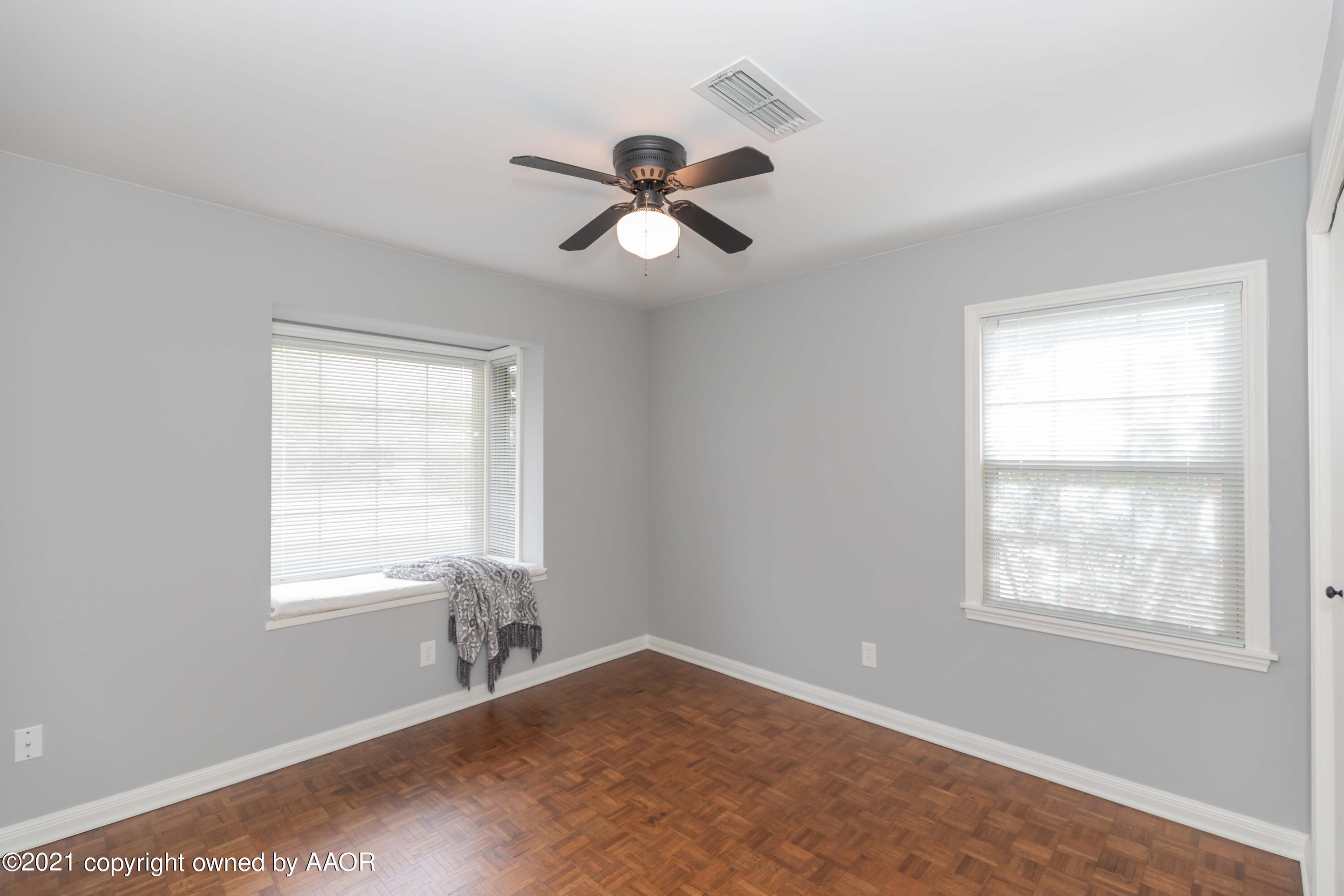 5313 Alvarado Road Amarillo, TX 79106 - Photo 24 of 33 BEDROOM 3