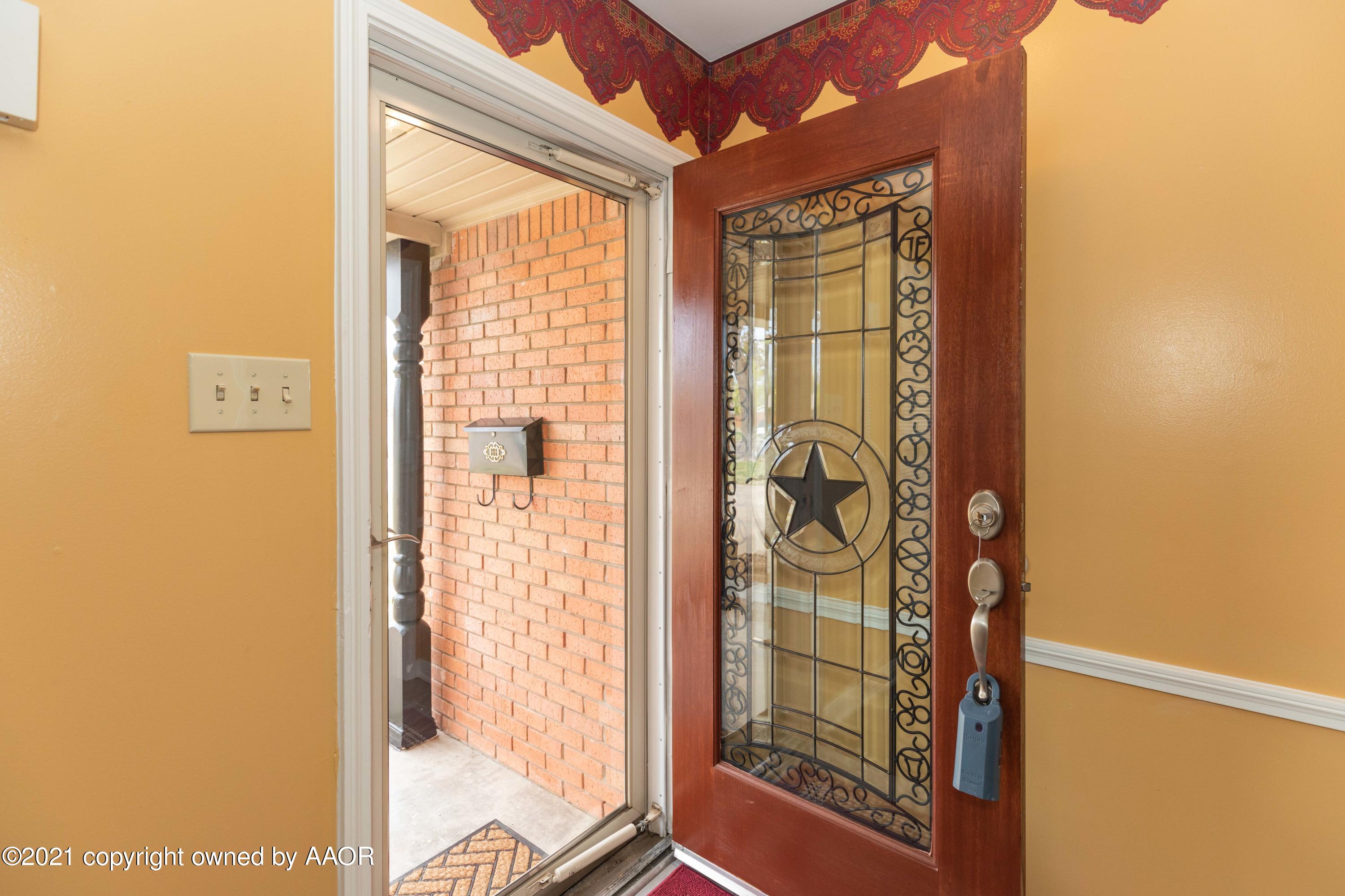 5313 Alvarado Road Amarillo, TX 79106 - Photo 3 of 33 WELCOME!