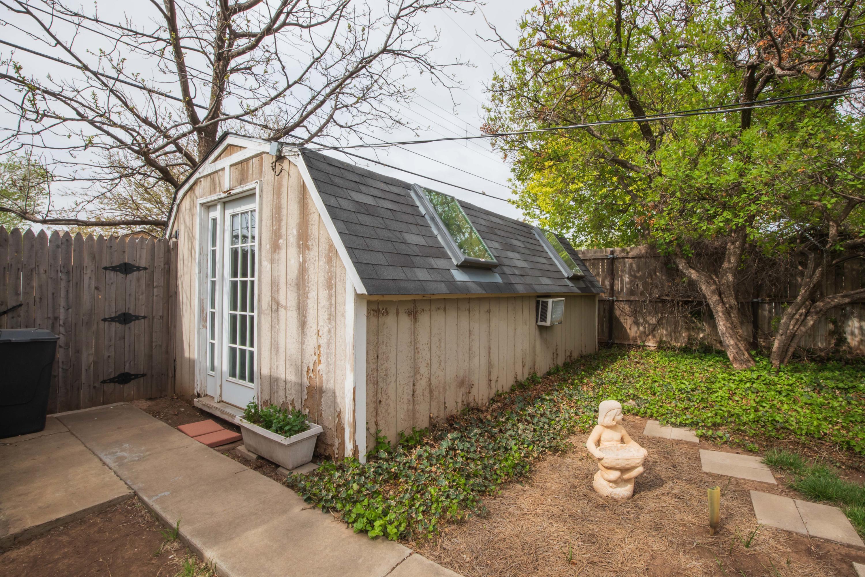 5313 Alvarado Road Amarillo, TX 79106 - Photo 31 of 33 STUDIO W ELECTRICITY